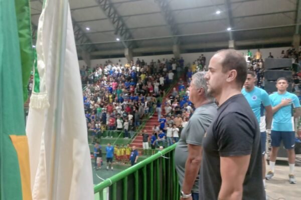 Ginásio Poliesportivo recebe noite memorável para o esporte lafaietense após revitalização