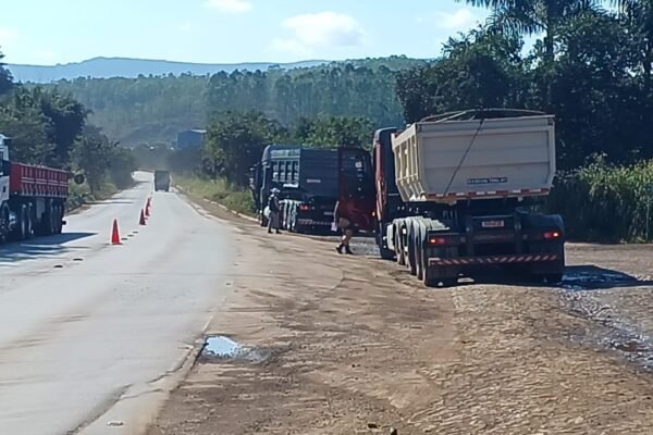 Operação visando os equipamentos de segurança dos caminhões