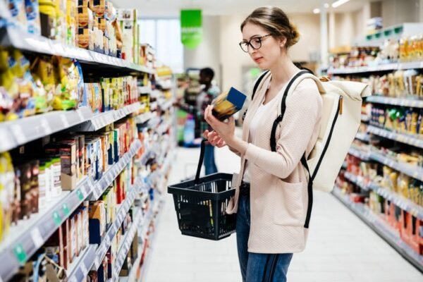 Para baratear alimentos, governo anuncia ações em parceria com setor privado Medidas visam a redução de preços, para favorecer o consumidor e manter o seu poder de compra - Foto: Banco de imagens / Getty Images