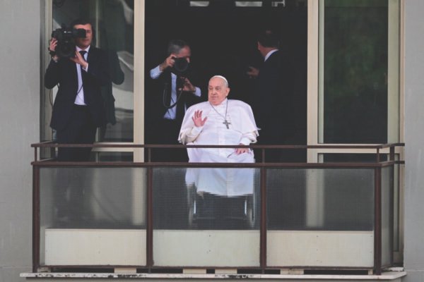 Papa Francisco morre aos 88 anos, informa o Vaticano